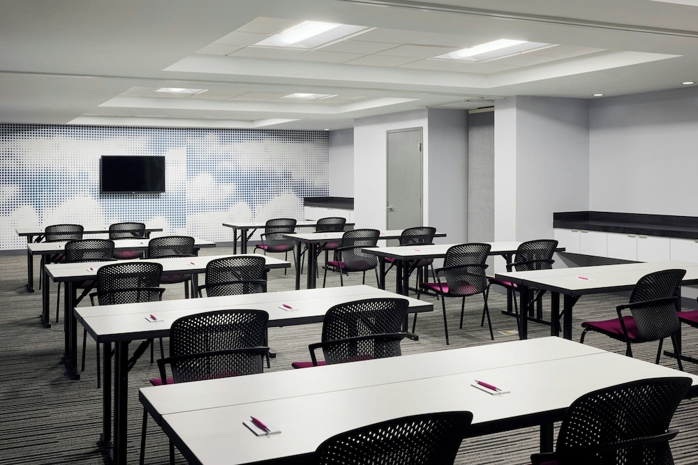 Aloft Atlanta Downtown - photo 22