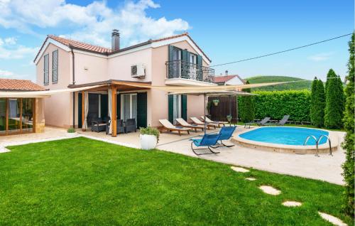 Holiday Home Dicmo With Fireplace 02 — 4-Star Luxury Hotel in Ston, Croatia
