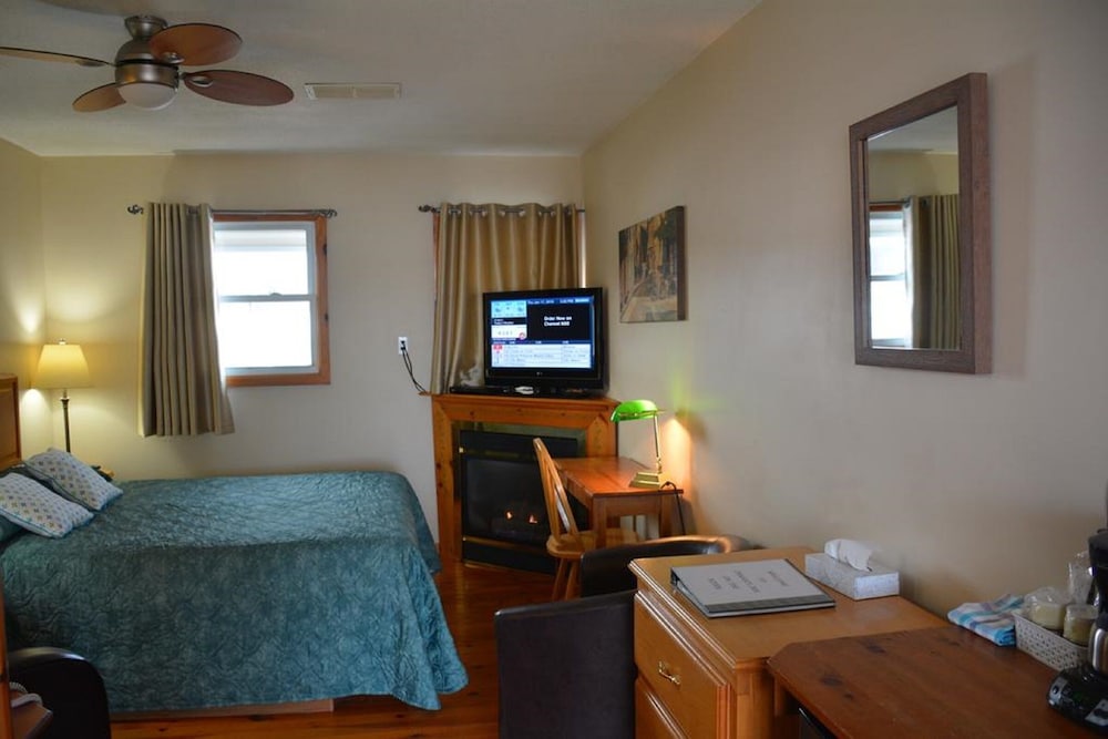 Dewar’s Inn on the River — Prescott — photo 5
