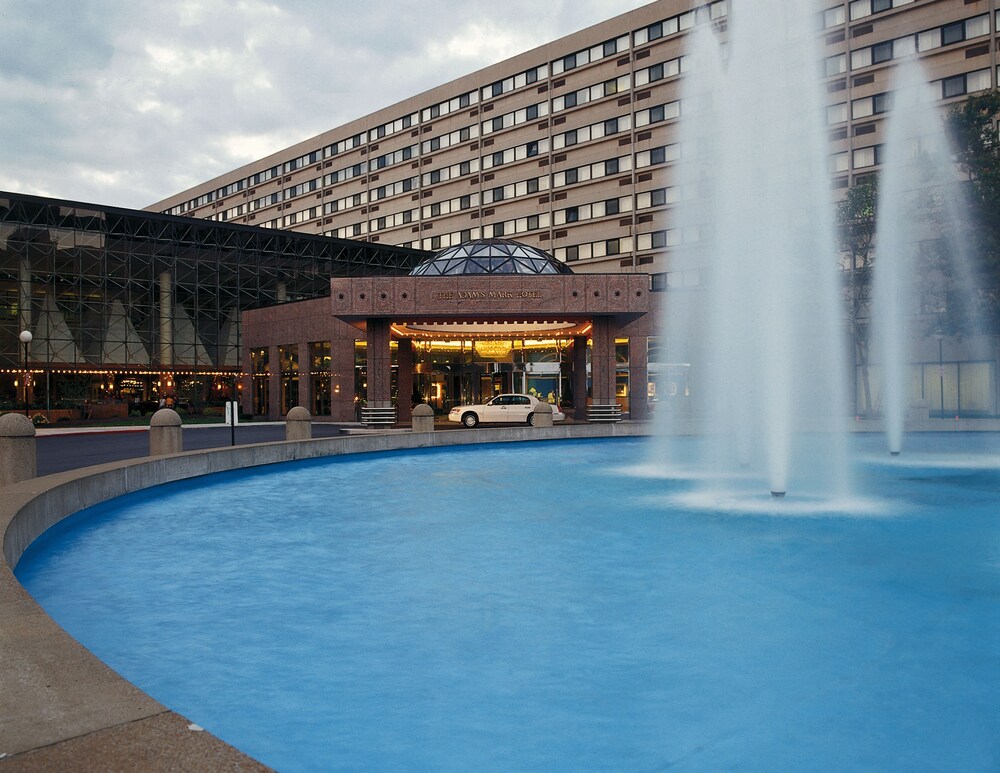 Buffalo Grand Hotel in Buffalo, United States