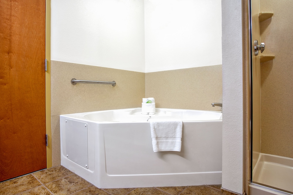 Holiday Inn Express Hotel & Suites Inverness by IHG - photo 16