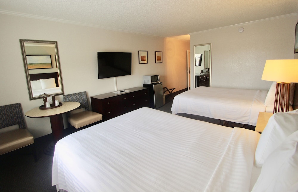At Home Inn & Suites - photo 20