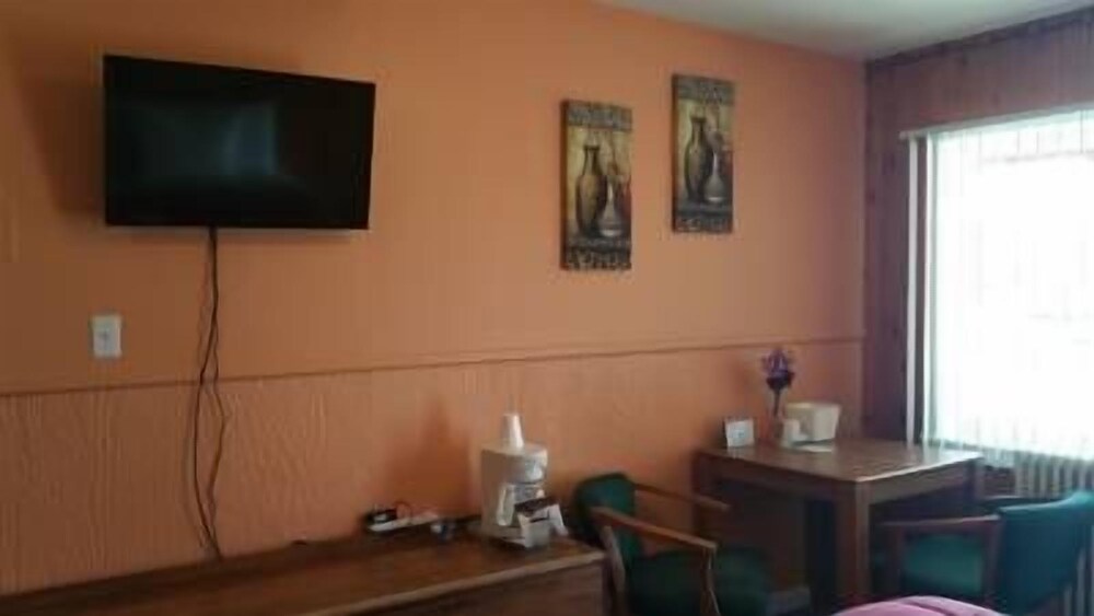 H Motel - photo 3