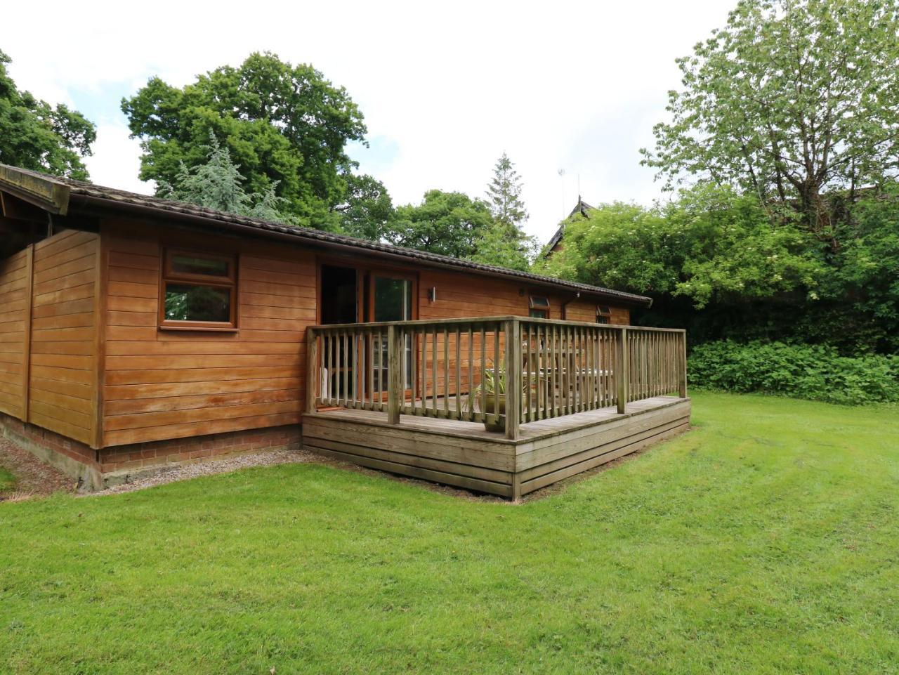Wensleydale Lodges — hotel in Masham