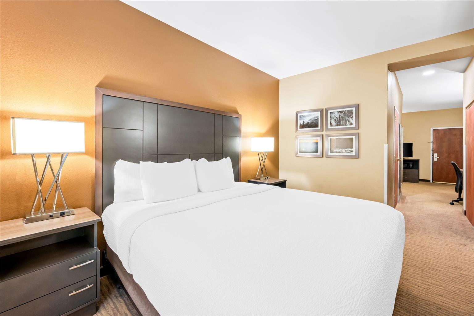 La Quinta Inn & Suites by Wyndham Boone University - photo 44