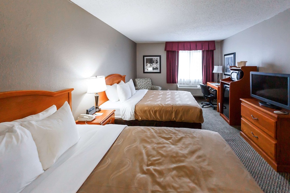 Quality Inn Burlington near Hwy 34 - photo 9