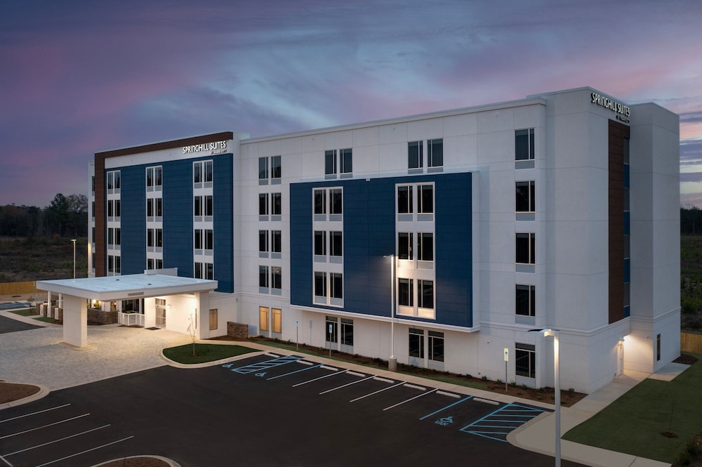 Springhill Suites By Marriott Fayetteville I 95 - photo 38