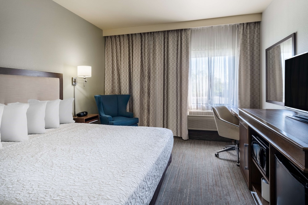 Hampton Inn by Hilton Irvine East Lake Forest - photo 16