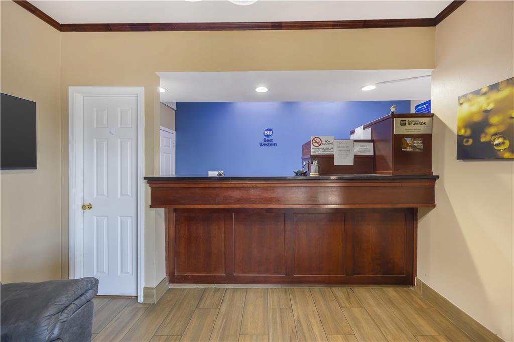 Best Western Fairwinds Inn - photo 8