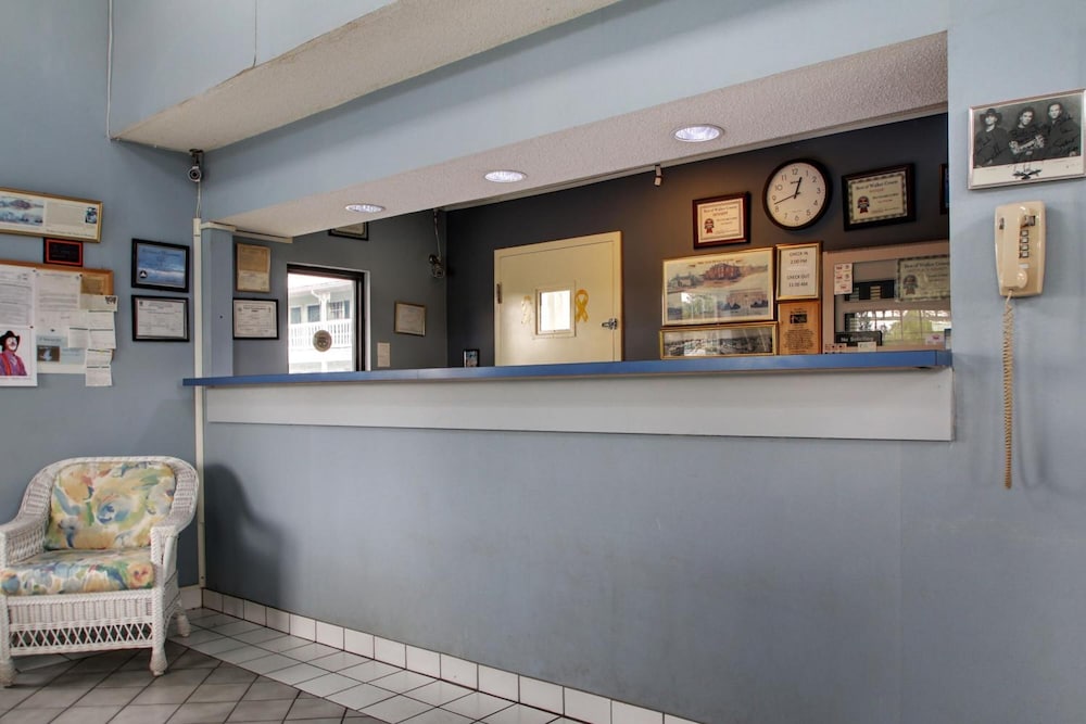 Key West Inn Lafayette - photo 14