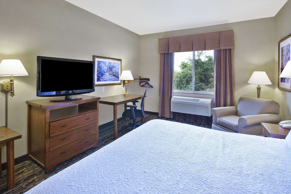 Hampton Inn Pittsburgh Area Beaver Valley CenterTownship - photo 11
