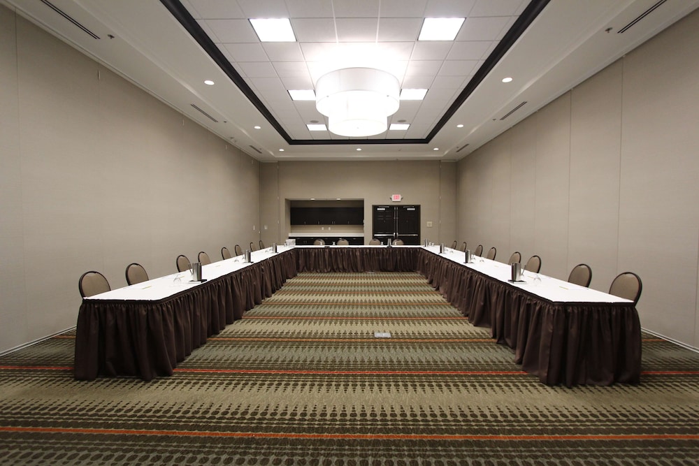 Hilton Garden Inn Findlay - photo 33