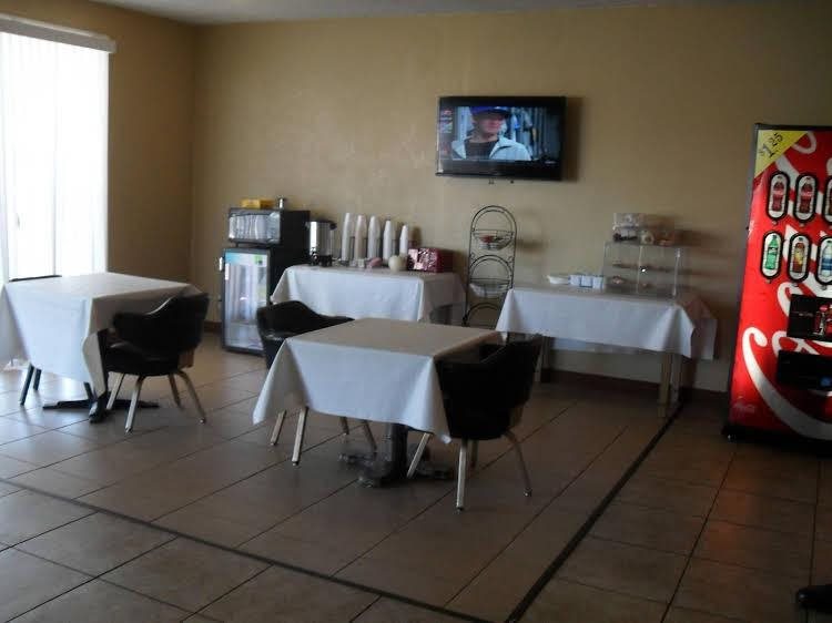 Brunner S Inn Suites — El Centro