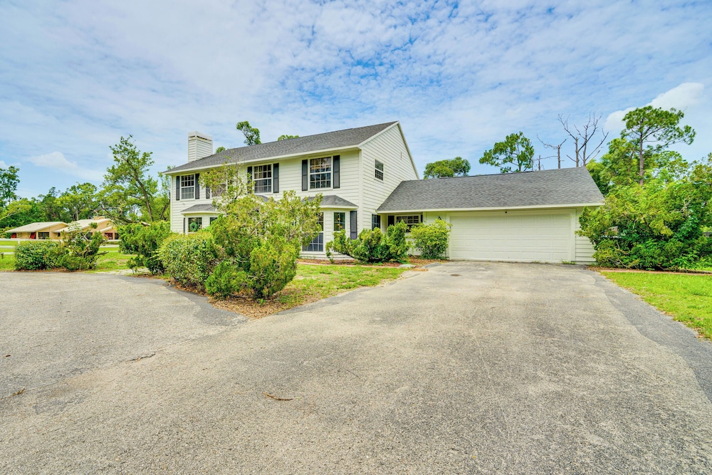 Private Pool and Yard Family Retreat in Cape Coral