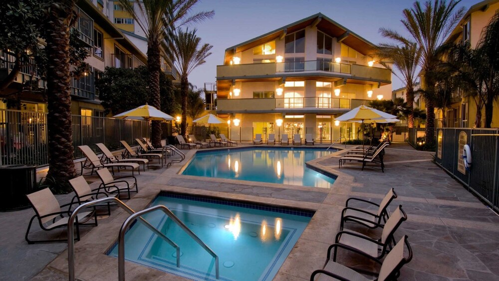 Global Luxury Suites at Via Marina — 4-Star Luxury Hotel in Marina Del Rey, United States