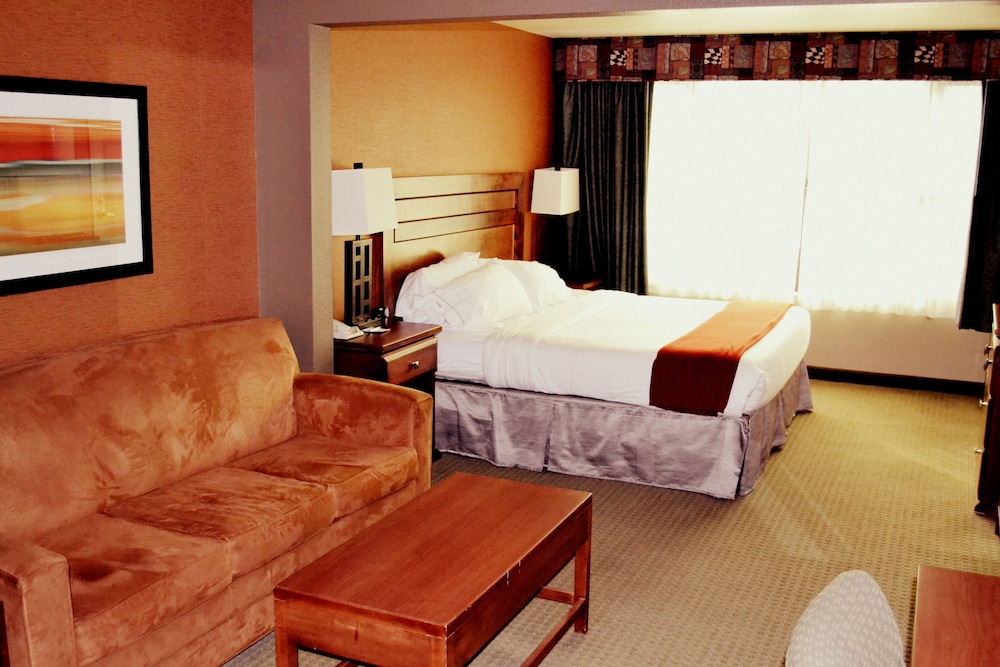 Holiday Inn Express Hotel & Suites Bozeman West an IHG Hotel - photo 3