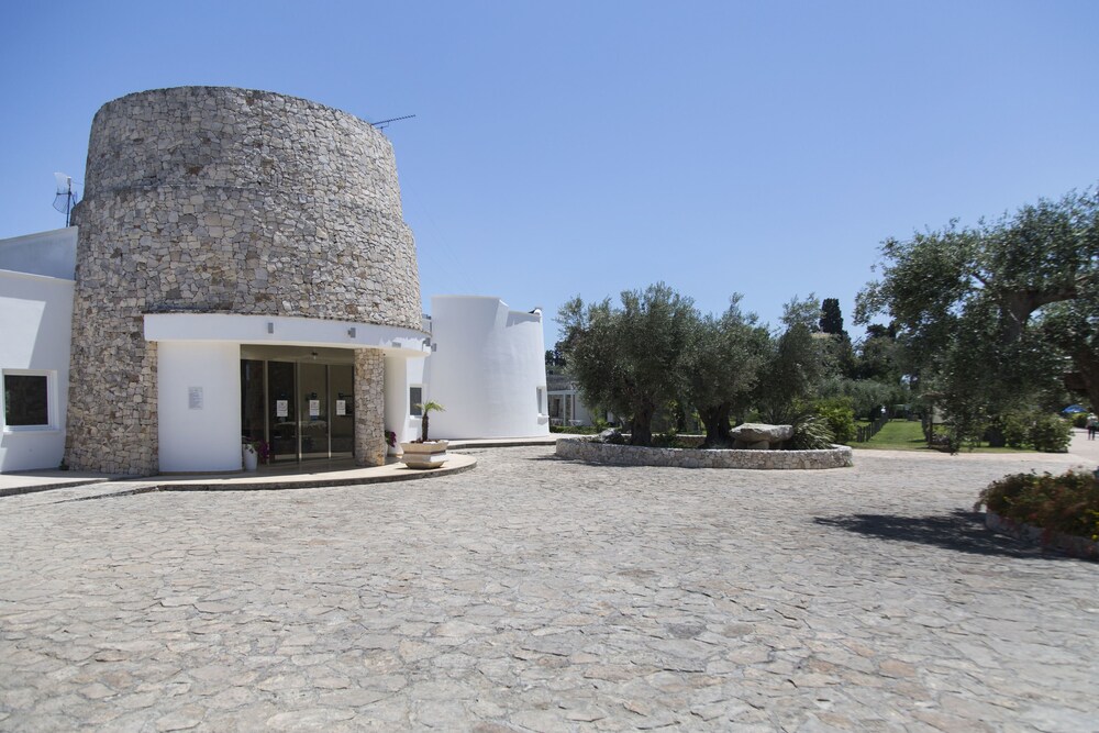 Dolmen Sport Resort — Minervino Di Lecce — photo 3