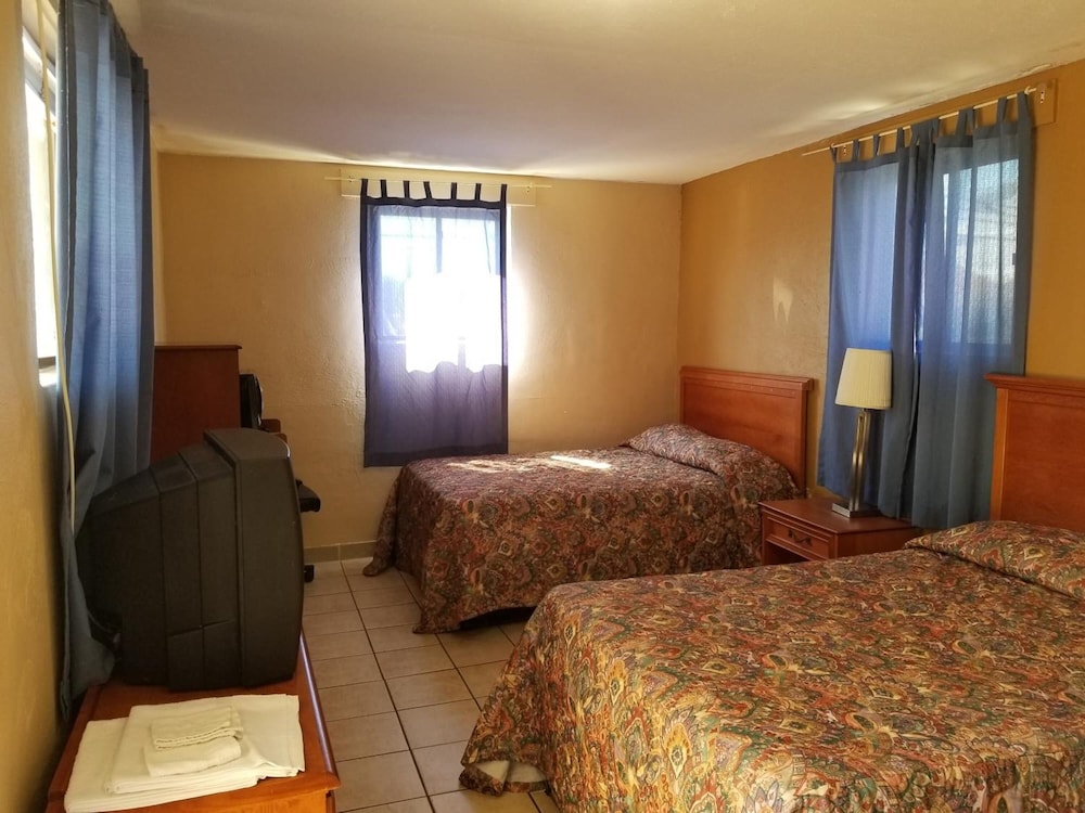 Atlantic Inn - photo 14