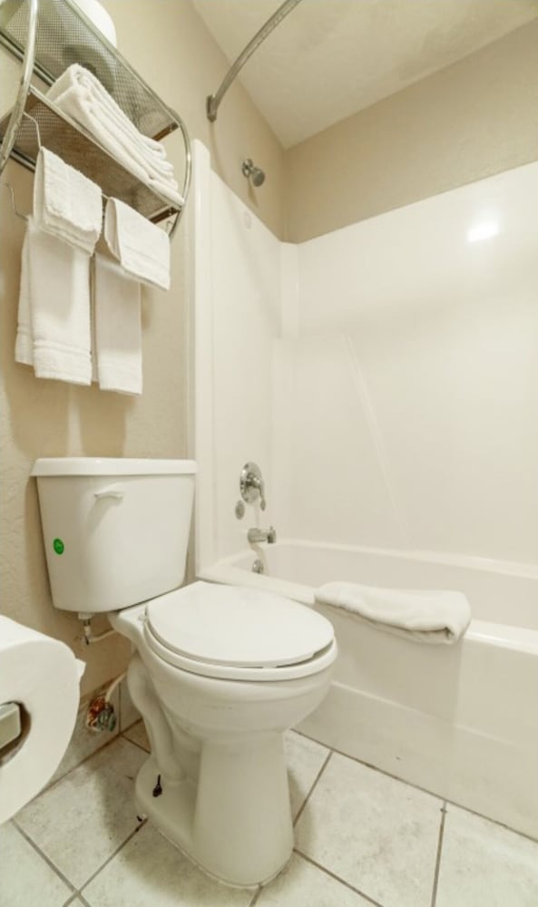 Stamford Inn - photo 49