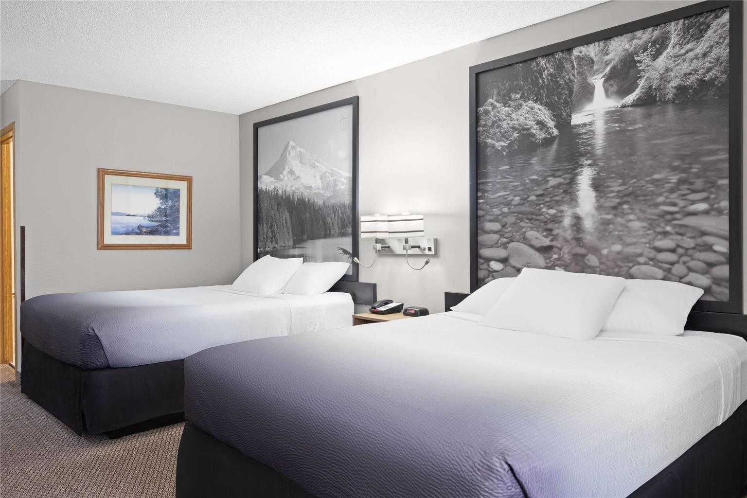 Super 8 by Wyndham Baker City - photo 25