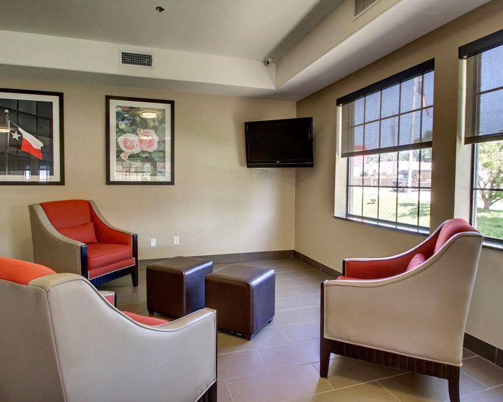 Comfort Suites Tyler South - photo 29