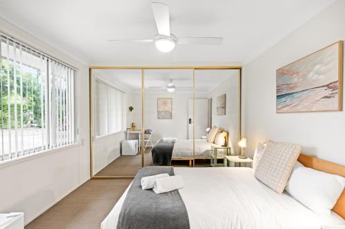 Bright Comfy Double Room Cozy And Well Connected Shared Bathroom — Blacktown