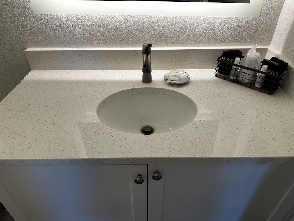 West Beach Suites - photo 106