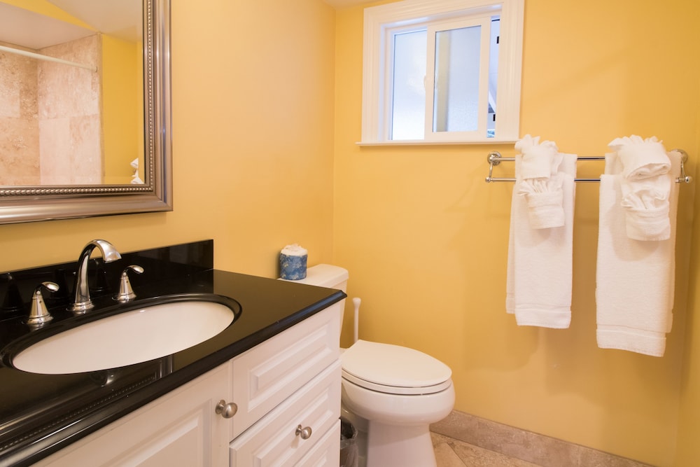 Monterey Peninsula Inn - photo 23