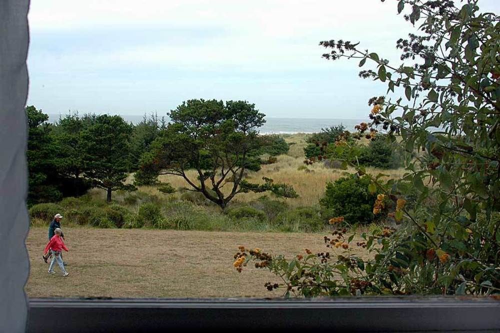 Ireland's Rustic Lodges - photo 17