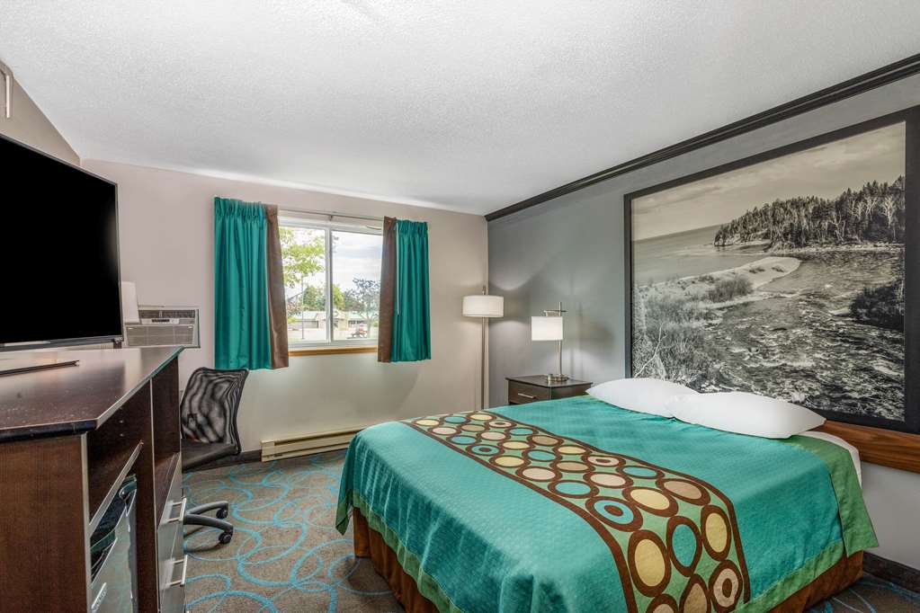 Super 8 by Wyndham Duluth - photo 13
