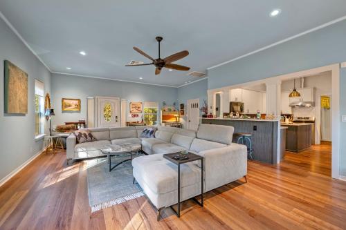Entire Home Fantastic Kitchen 3 Full Baths — 4-Star Luxury Hotel in Mead, United States