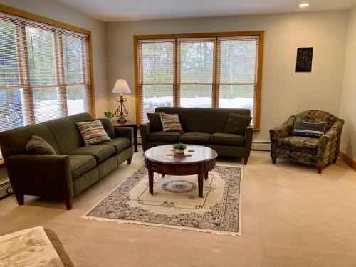 Garden Grove Retreat & Lodging near Pictured Rocks Fayette Trails - photo 43