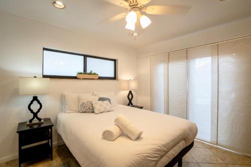 1BR C direct on the water shared deck Free kayaks in Fort Lauderdale, United States