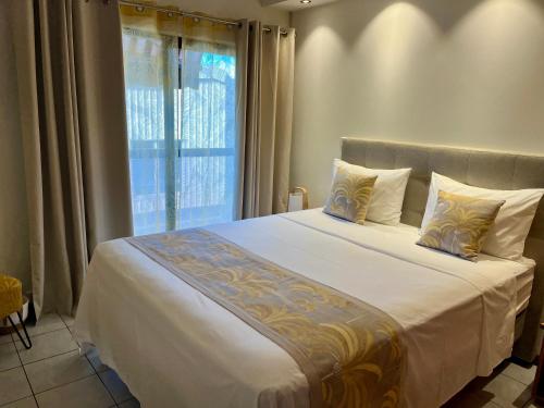 Poerava Tahiti — 4-Star Luxury Hotel in Papeete, French Polynesia