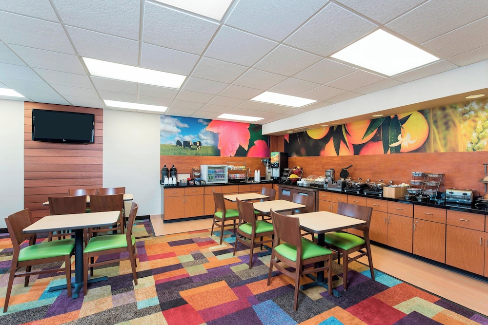 Fairfield by Marriott Inn & Suites Bloomington - photo 21