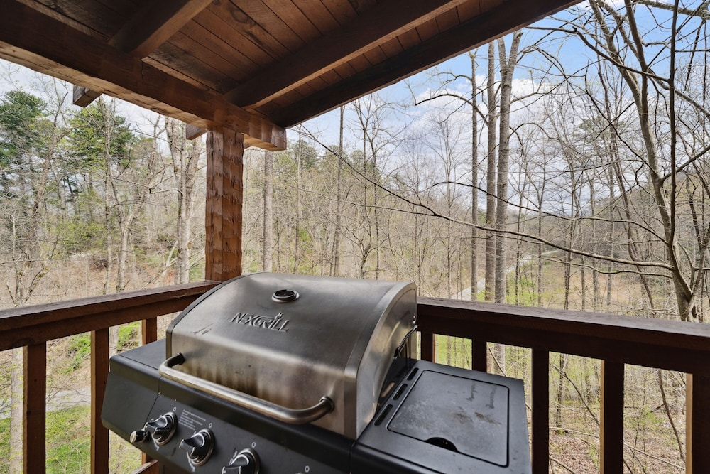 Together Always 1 Bedroom Cabin by Heavenly Views Resort - photo 18