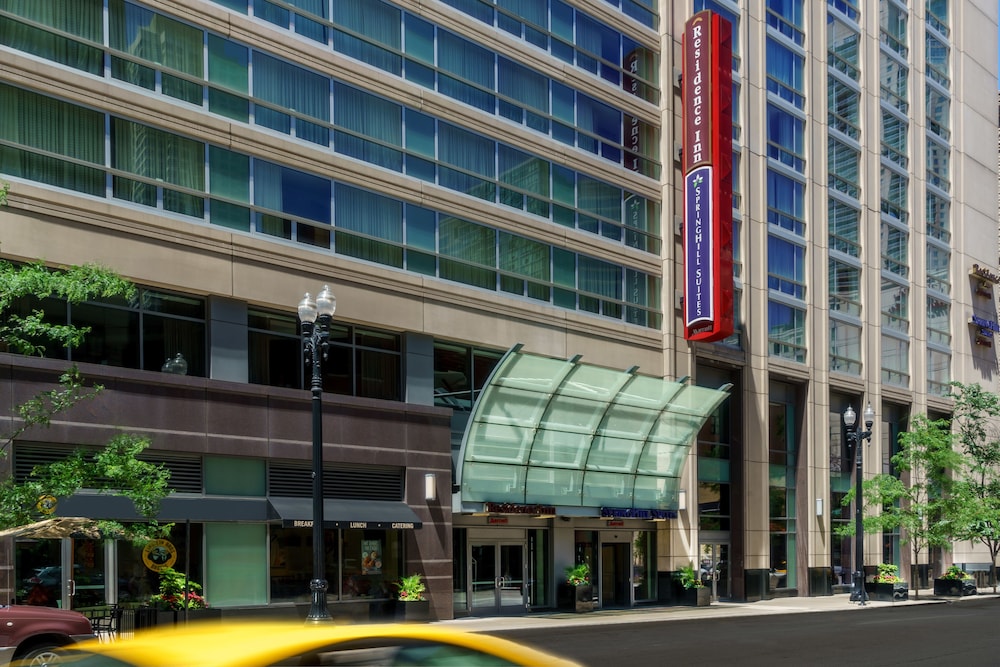 Springhill Suites by Marriott Chicago Downtown River North - photo 37
