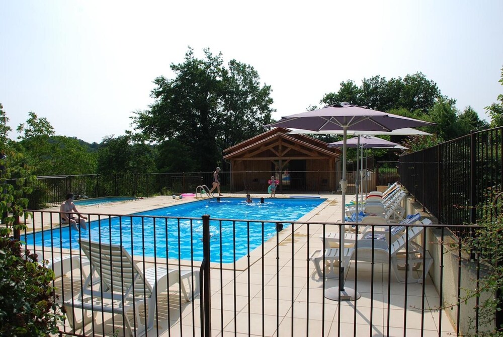 Village de Gîtes Le Châtenet in Montignac, France