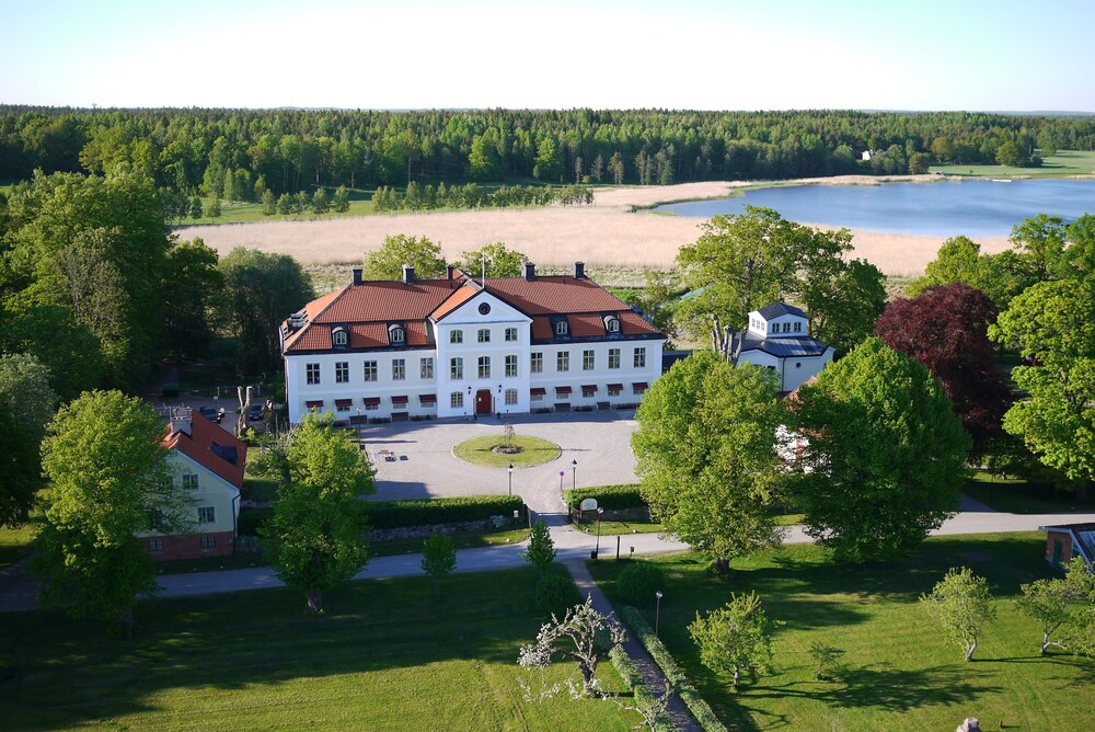 Stjärnholms slott — hotel in Oxeloesund