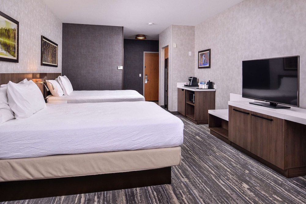 Hilton Garden Inn Bend - photo 32
