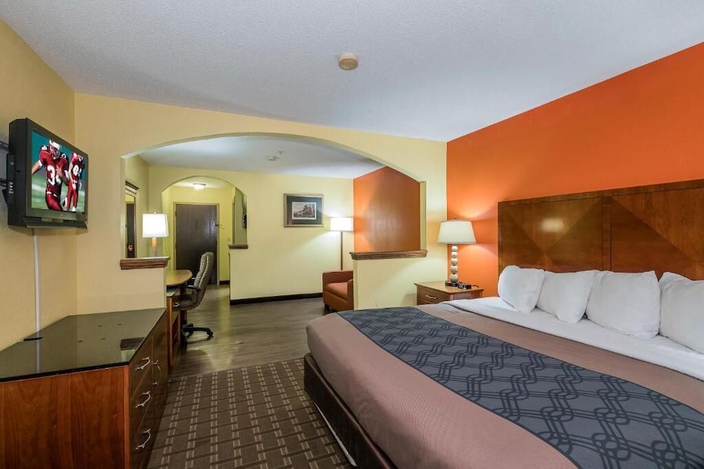 Red Roof Inn & Suites Madison GA - photo 7