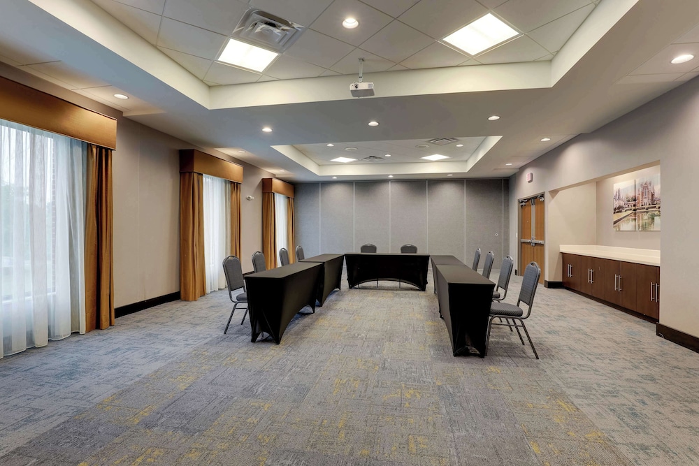 Hampton Inn & Suites Rome - photo 49