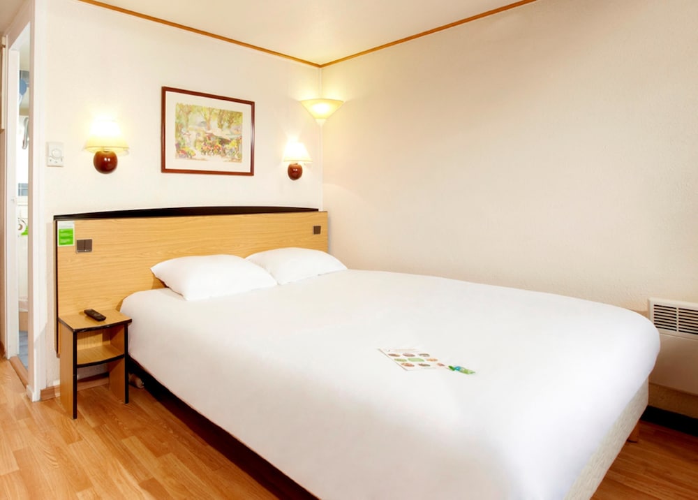 Campanile Livry Gargan