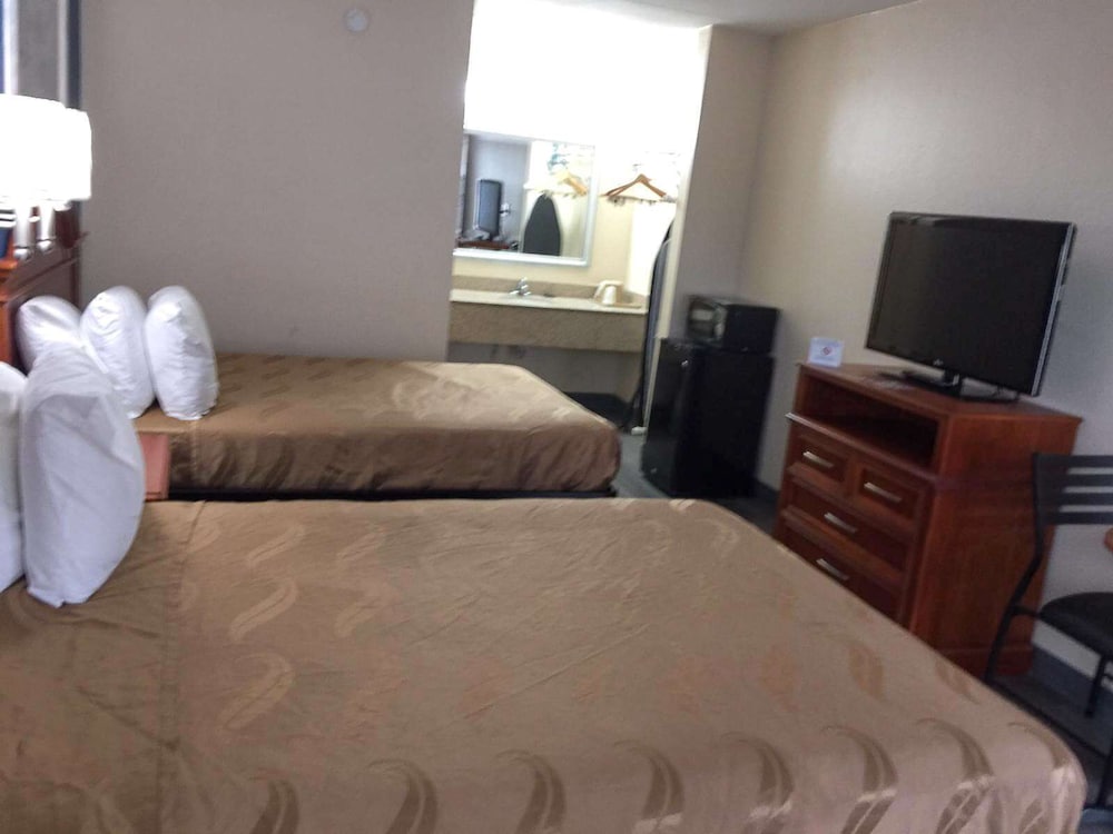 Americas Best Value Inn Tuscaloosa - photo 13