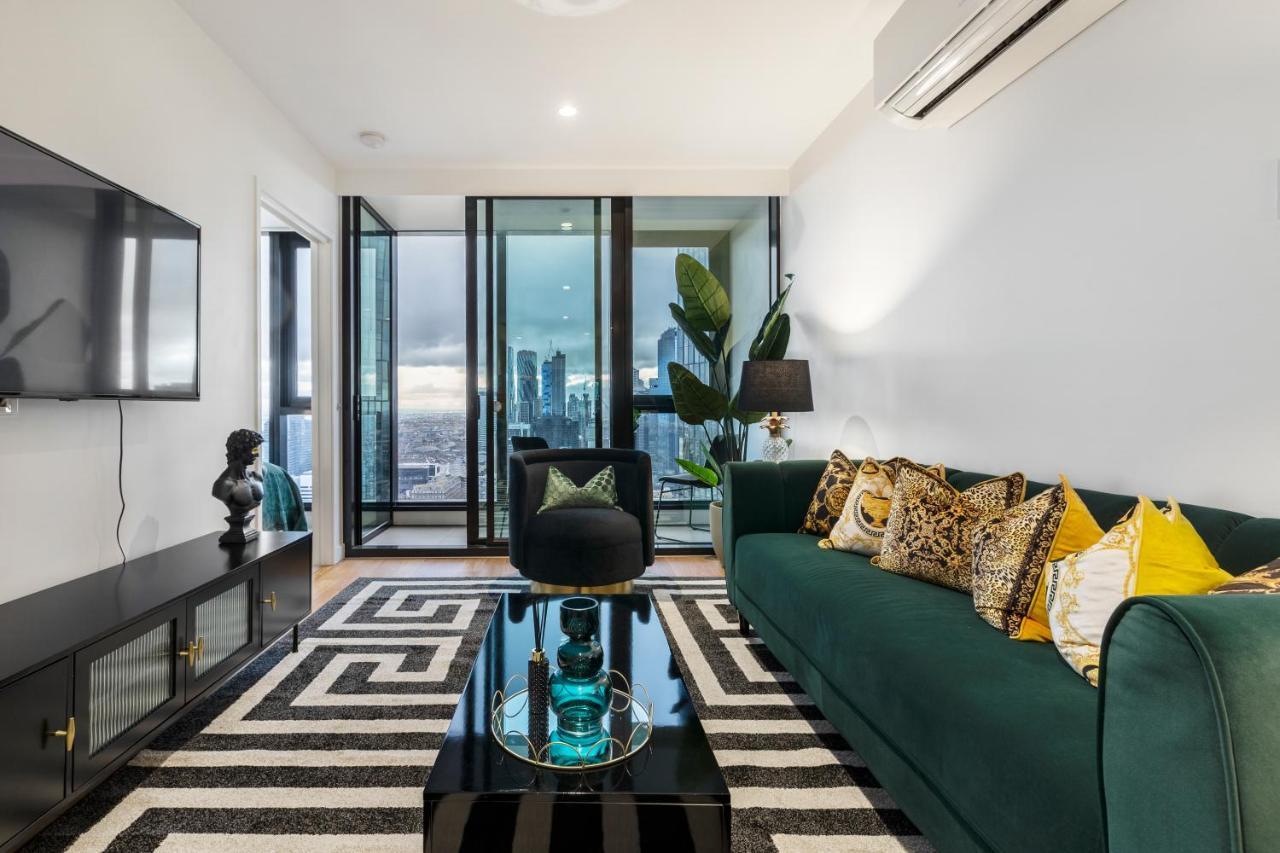 Glitz & GlamourHeart of Southbank2 Car Parks — 4-Star Luxury Hotel in Melbourne, Australia