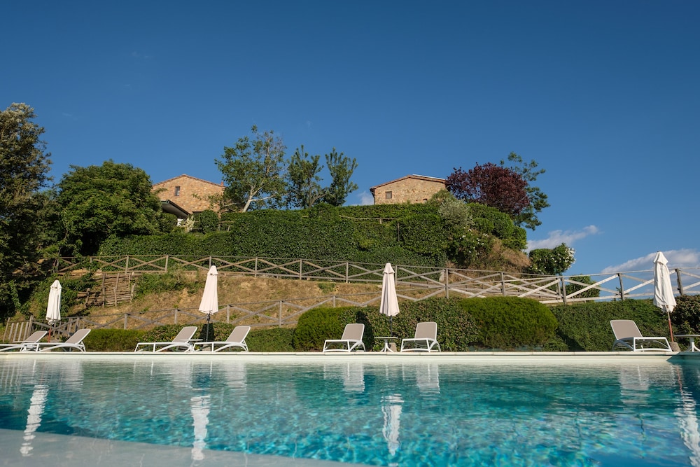 Borgo Amarrante — 4-Star Luxury Hotel in Montaione, Italy