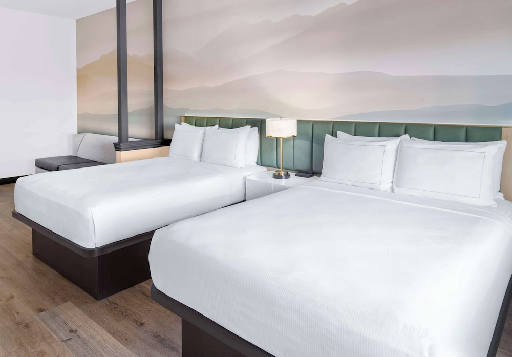 DoubleTree by Hilton Phoenix Gilbert - photo 9