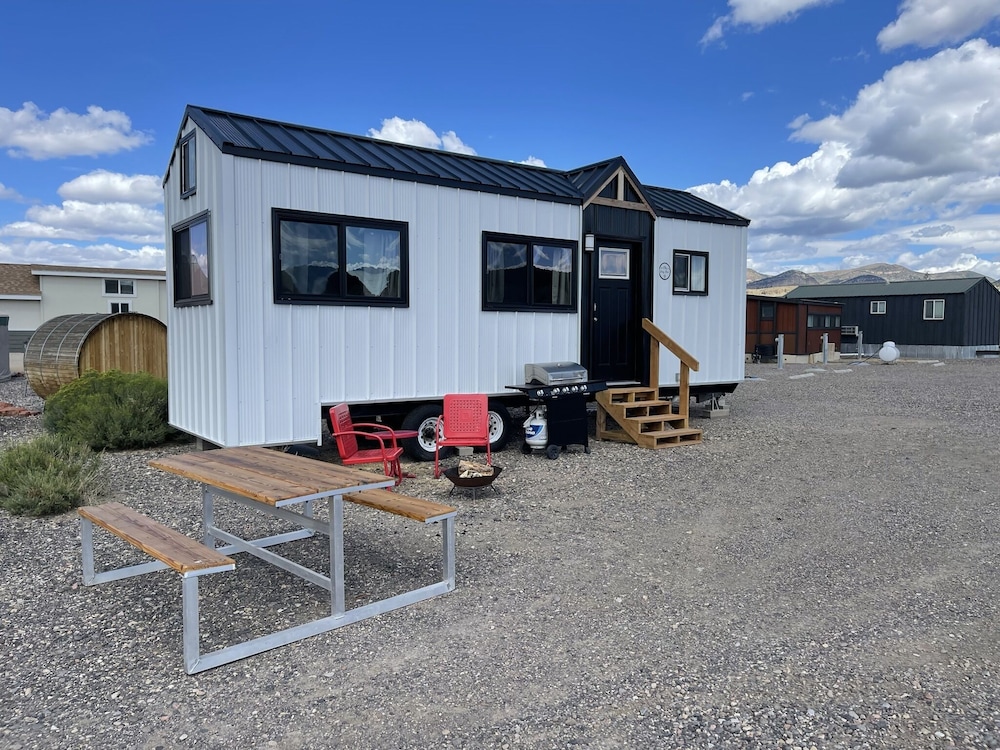 Trail and Hitch Tiny Home Hotel and RV - photo 45