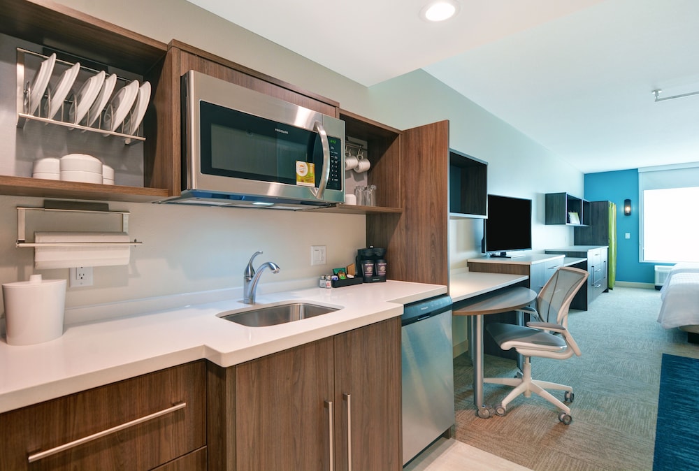 Home2 Suites by Hilton Carlsbad - photo 17