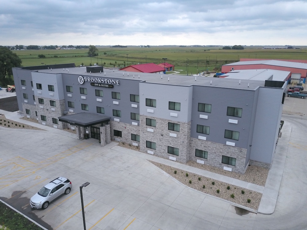 Brookstone Fort Dodge - photo 43
